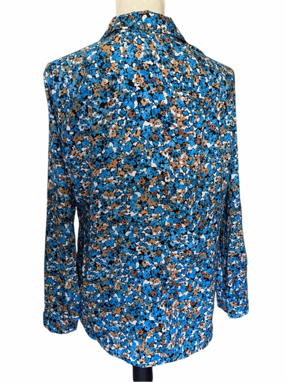 Ann Taylor Loft Petite Large Blue Floral Button Front Blouse Long Sleeve - Picture 2 of 6
